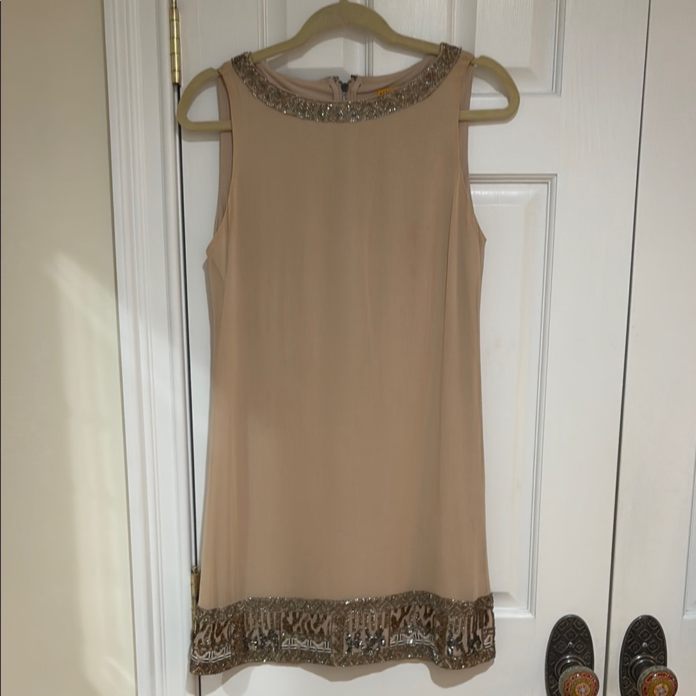 Alice + Olivia Tan Sheath Mini Dress Sleeveless Crew Neck